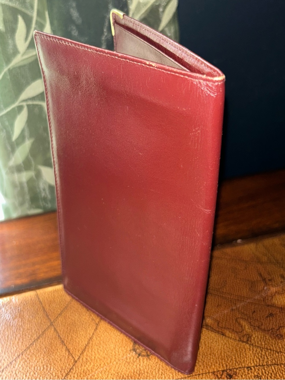 Vintage Cartier Bordeaux Burgundy Leather Long Wallet with Gold Corners -EUC- - Picture 5 of 16